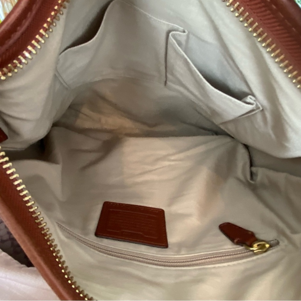 Coach Legacy Duffle - Picture 14 of 16